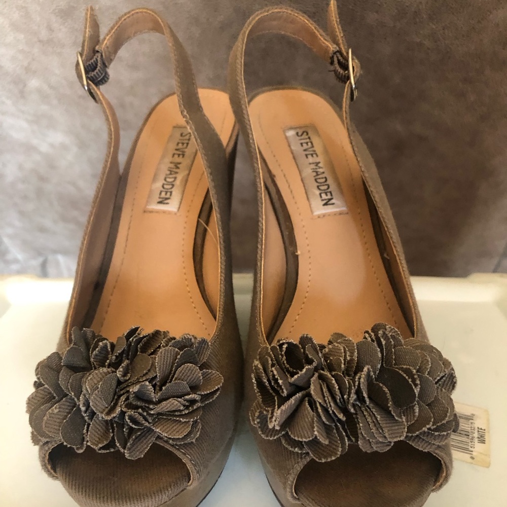 Womens Brown wedges